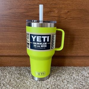 NWT Yeti 35OZ Mug w/ Straw